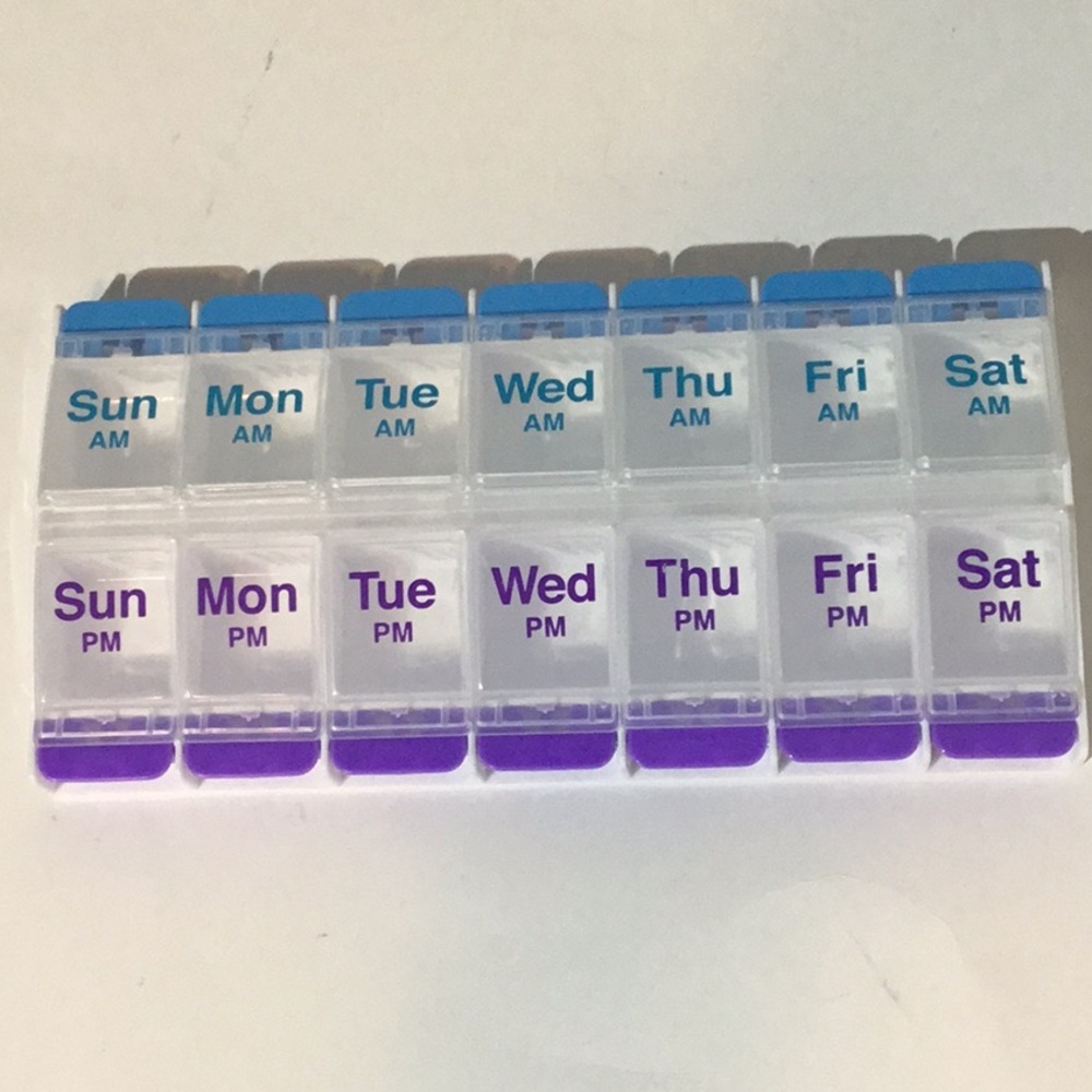 Pill reminder box, 🆕 7 day push button AM/PM, large openings